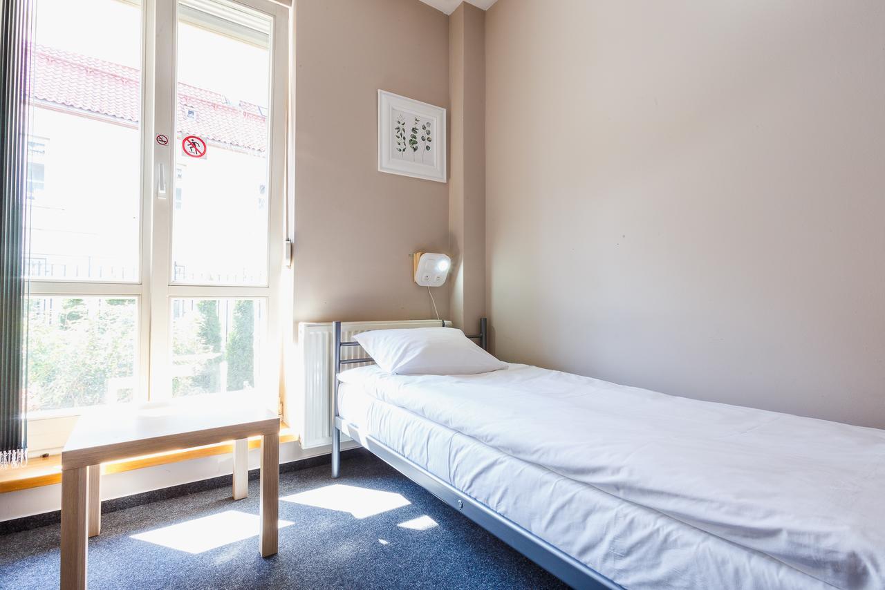 Greenwood Hostel Centrum Varsavia Esterno foto